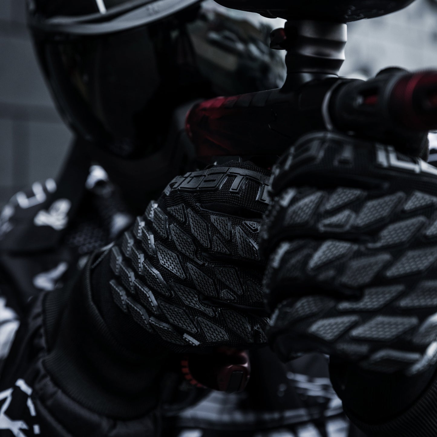 Hostile® Armored Glove - Shadow